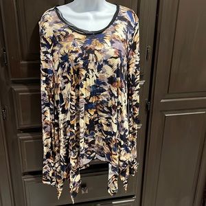 Tunic top NWT size L